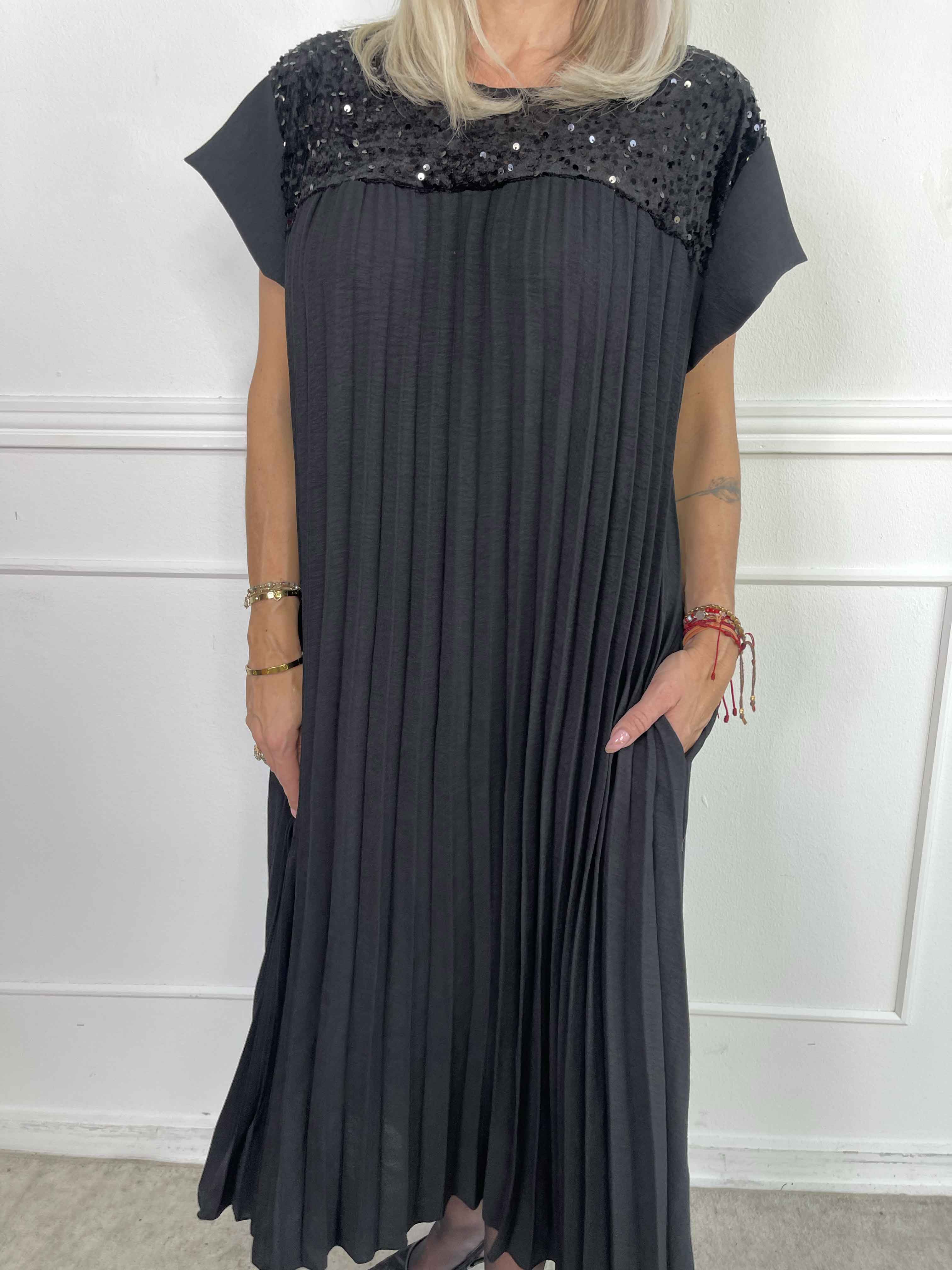 Nancy Party - Lång plisserad klänning med paljetter och sammet